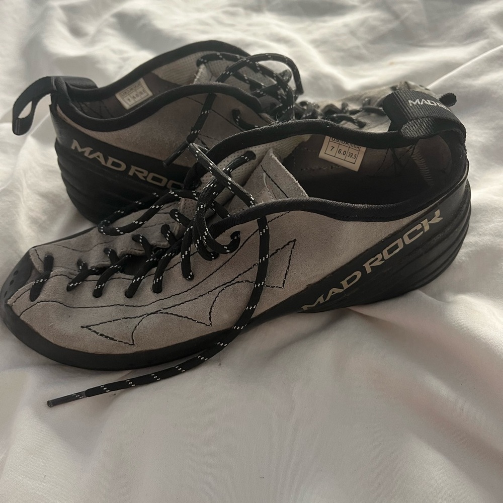 Mad Rock Women's Gray Athletic Shoes